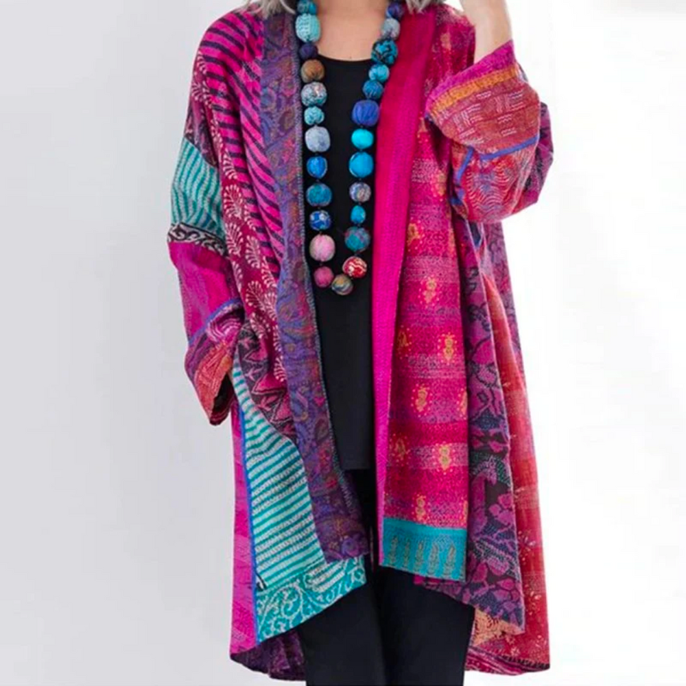 Lorena – Losvallende kimono voor dames met kleurrijke etnische print