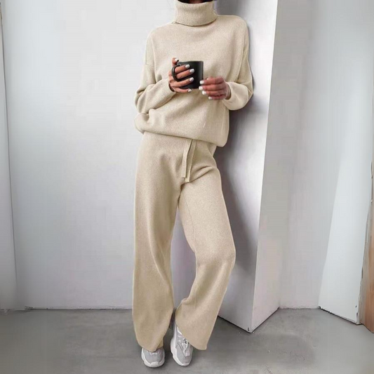 Thais - Comfortabele lounge set met coltrui voor dames