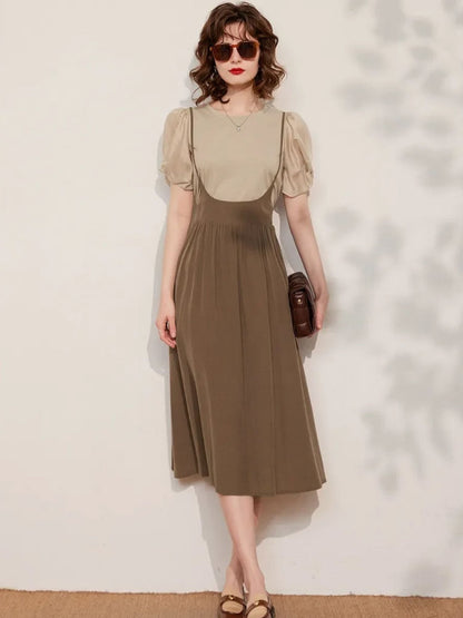 Lidia – Dames set met pofmouwtop en midirok met bandjes