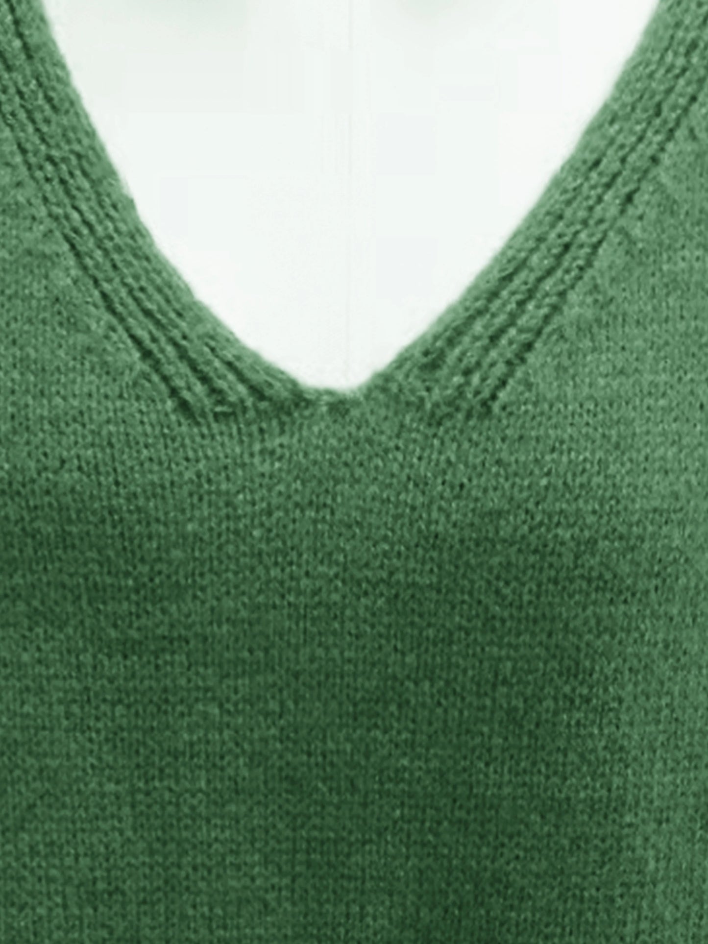 Robbie - Oversized eenvoudige trui met V-hals voor rondingen
