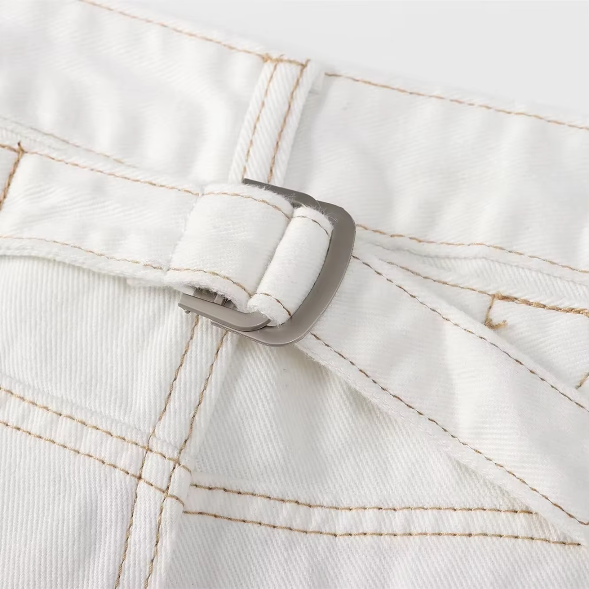 Rabiya - Wijde damesjeans met vintage gesp en hoge taille