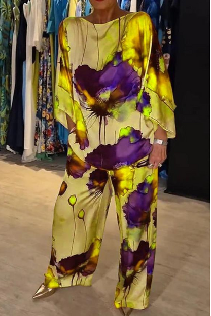 Teresa – Luxe damespak met expressieve bloemenprint