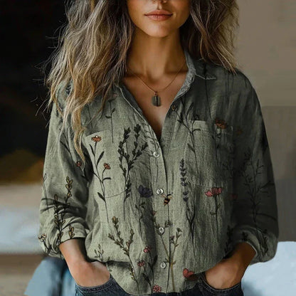 Eufemia - Dames blouse met knopen en folkloristische print