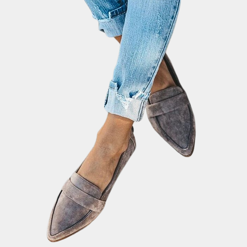 Anca - Puntige dames loafers met brede band en lage instap