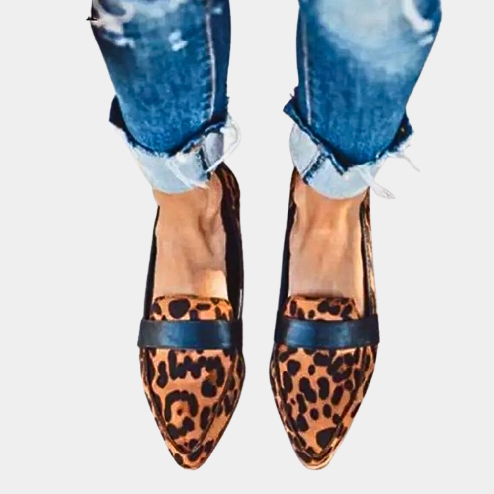 Anca - Puntige dames loafers met brede band en lage instap