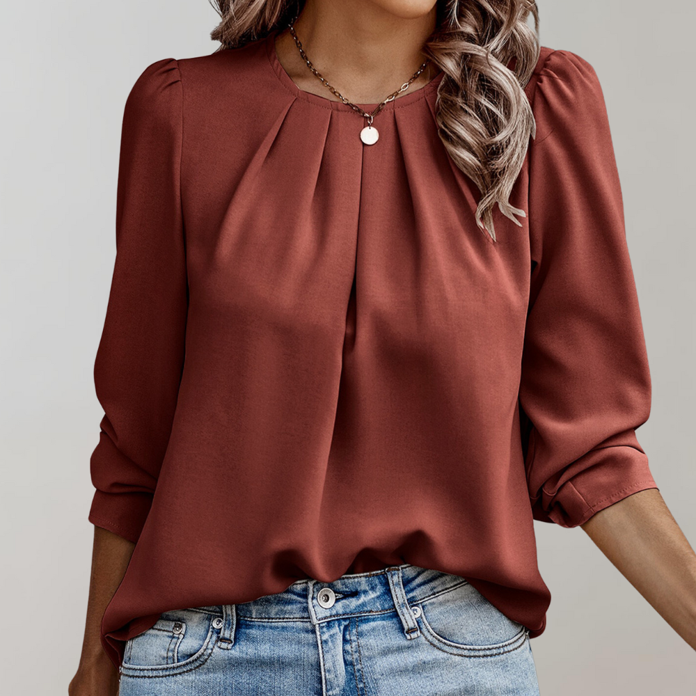Manuela - Luchtige dames blouse met plooi-accent