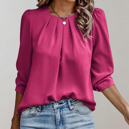 Manuela - Luchtige dames blouse met plooi-accent