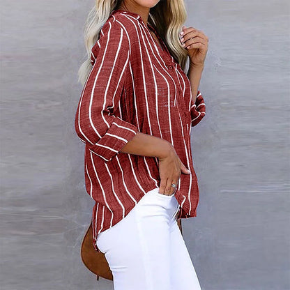 Sitara - Losvallende dames blouse met v-hals en knoopsluiting