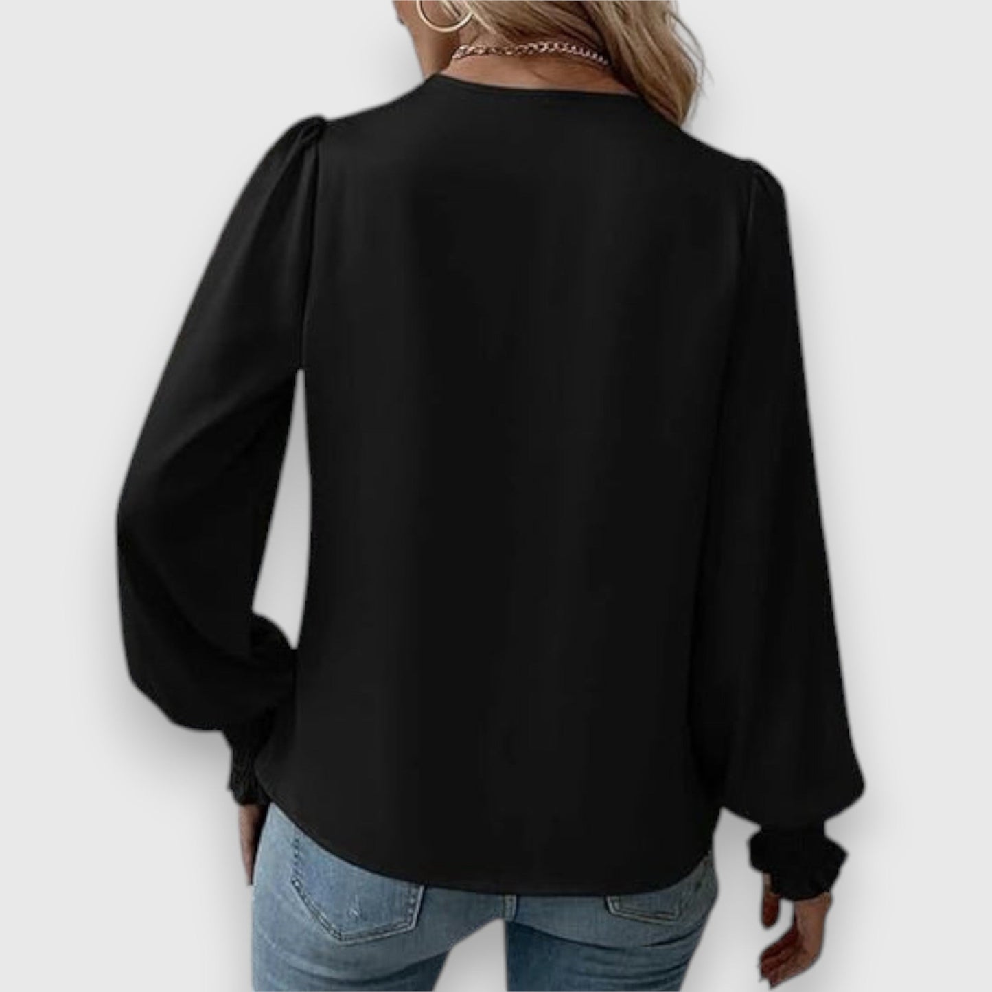 Arianwen - Dames blouse met overslag en geplooide mouwdetails