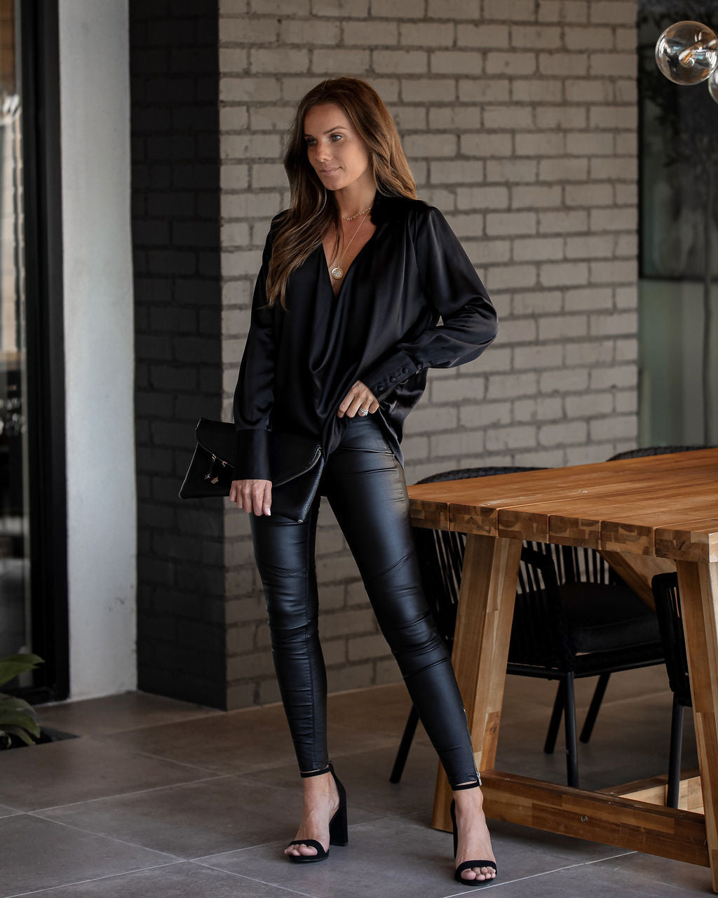 Tessa - Drape blouse zwart satijn