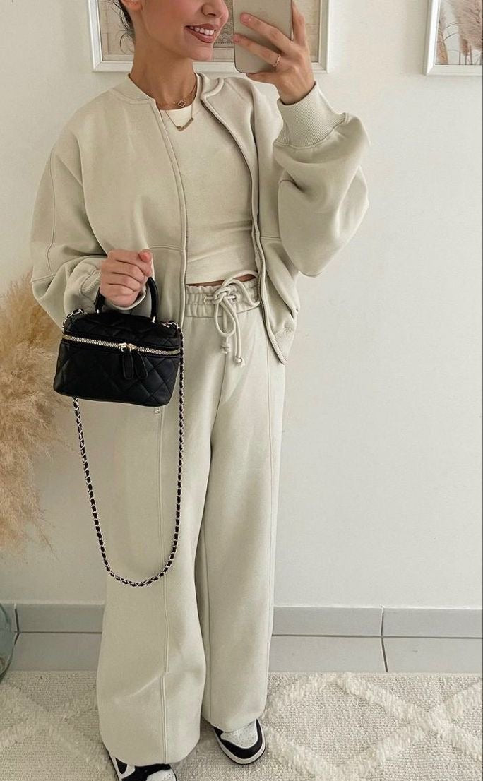 Lucía - Dames lounge set met rechte jogger en cropped bomberjack