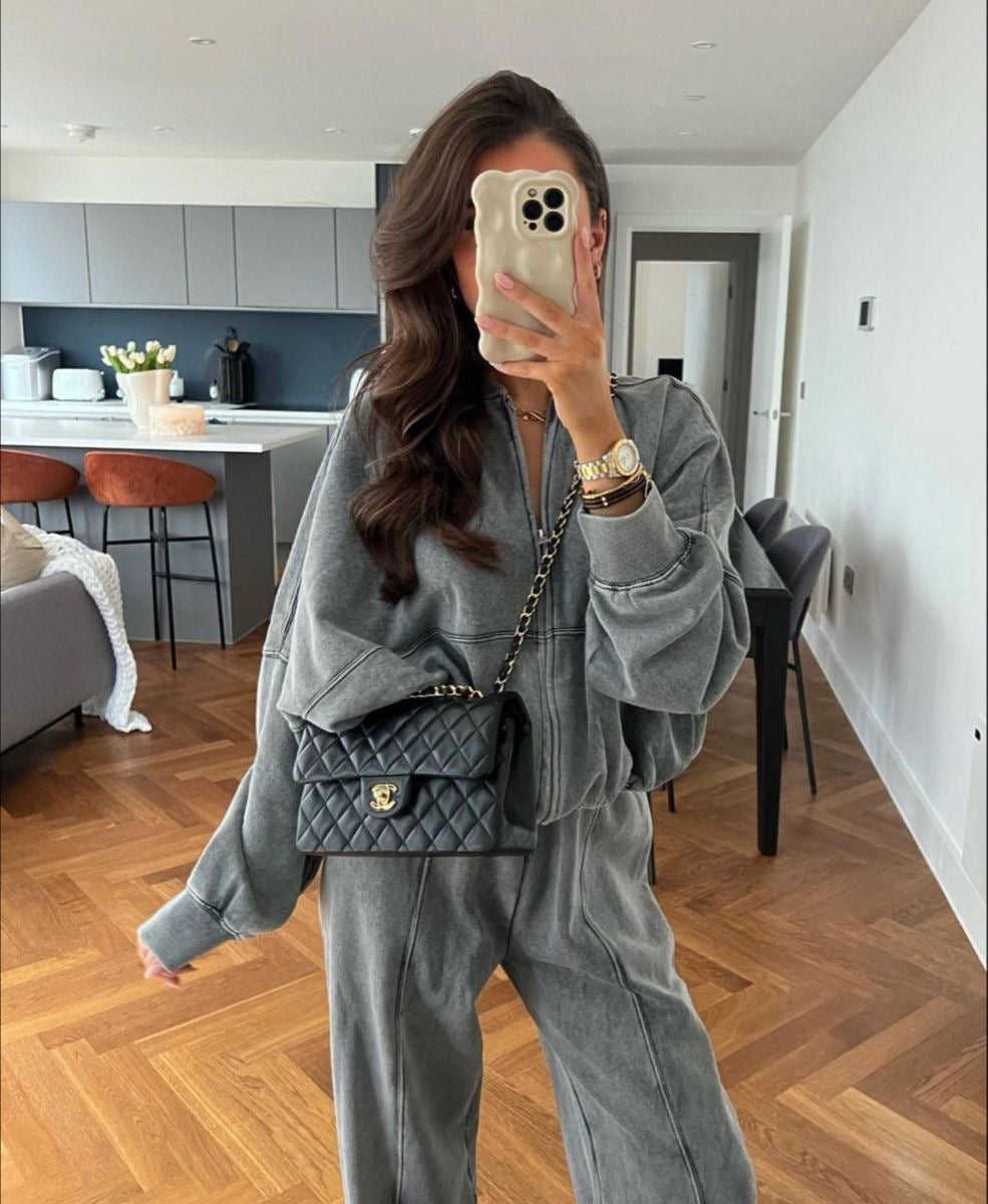Lucía - Dames lounge set met rechte jogger en cropped bomberjack