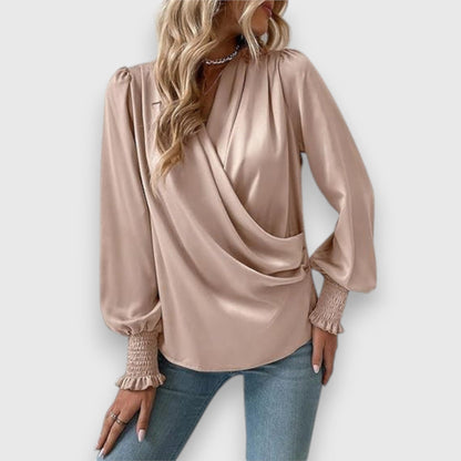 Arianwen - Dames blouse met overslag en geplooide mouwdetails