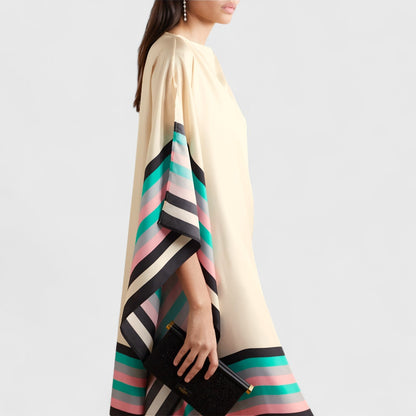 Ralina - Vloeiende damesjurk met asymmetrische zoom en kaftan-snit