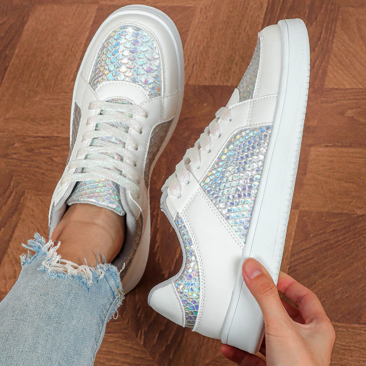 Kirsten - Dames sneakers met structuuraccent en stevige zool