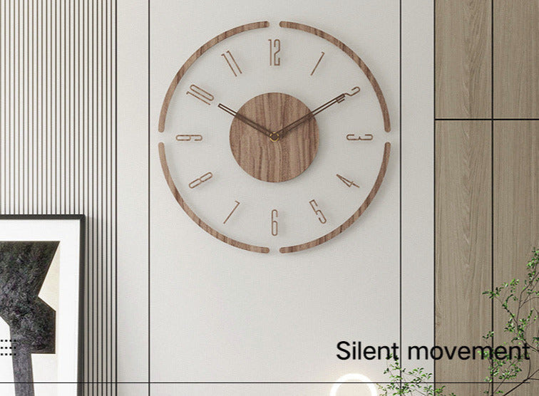 Moderne minimalistische wandklok met houten frame