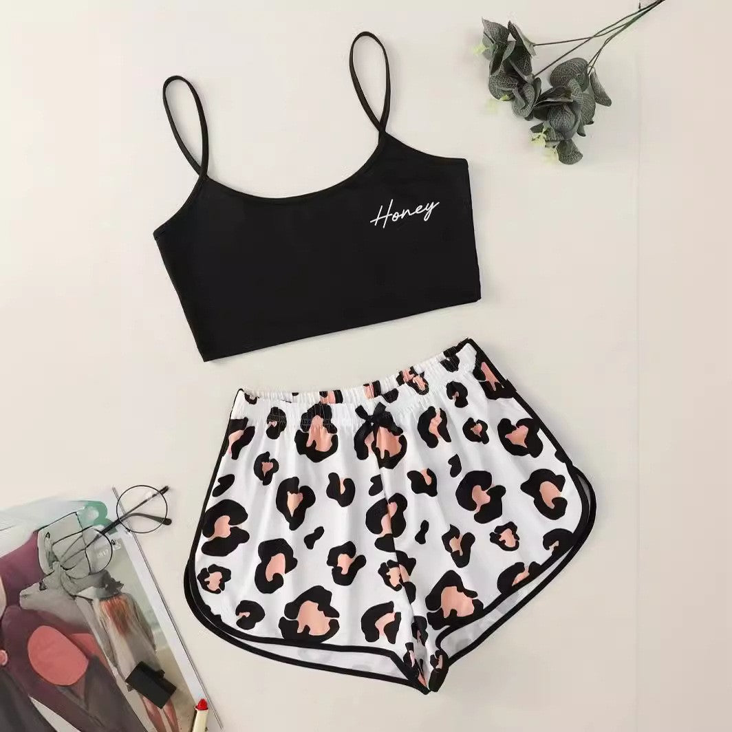 Sibylle - Dames loungepyjamaset met crop top en elastische short