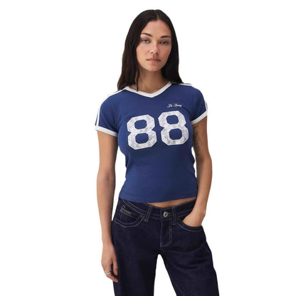Prisca - Vintage cropped dames top met sportieve v-hals