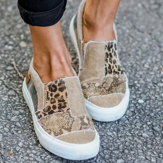 Florencia - Dames slip-on sneaker met speels patchwork ontwerp