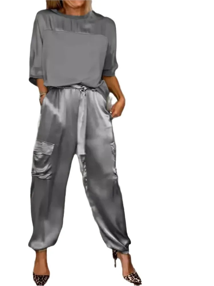 Hattie - Satijnen dames set met losse top en cargo broek