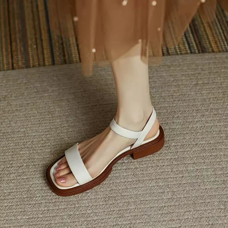 Maurice – Sandalen met vierkante neus en verstelbare band