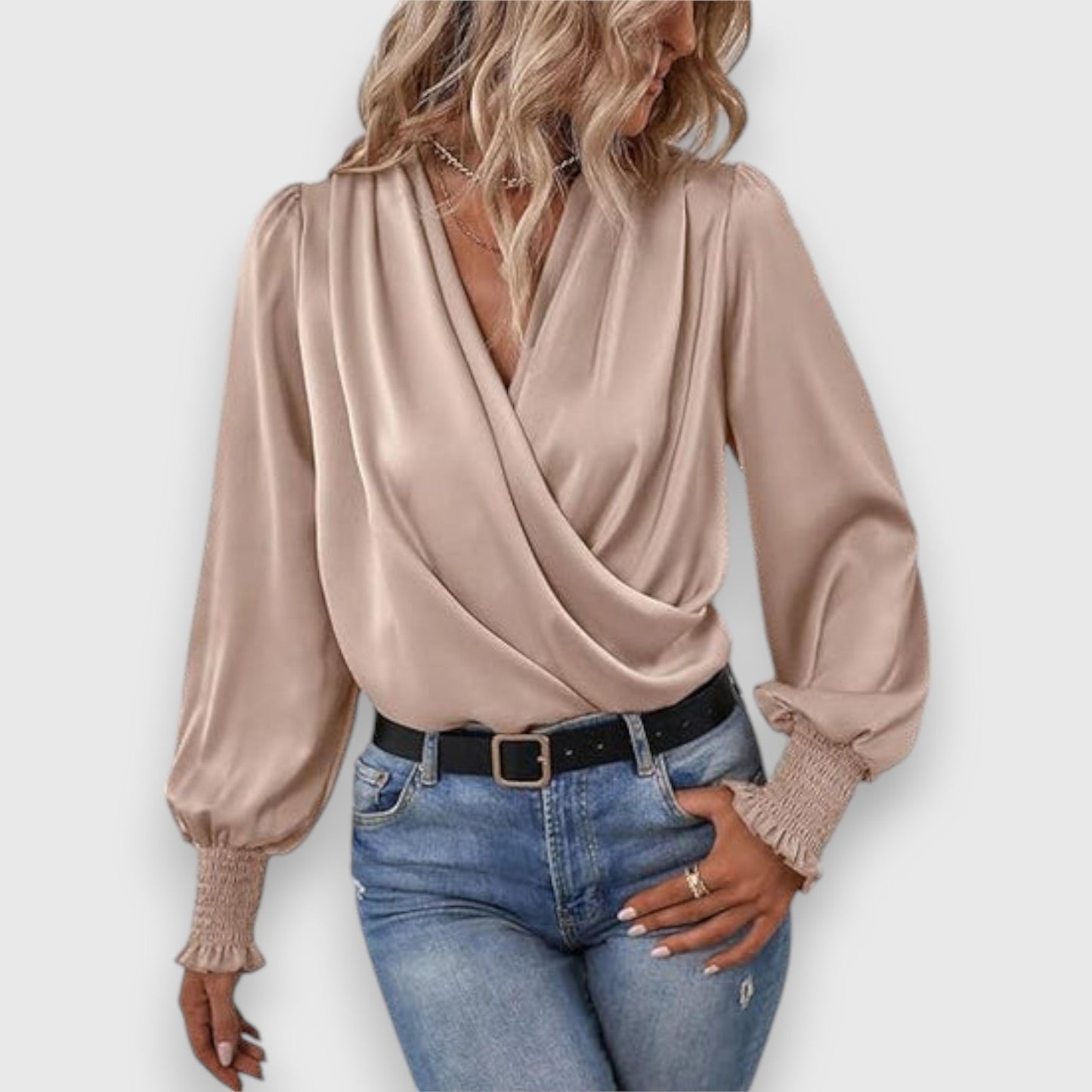 Arianwen - Dames blouse met overslag en geplooide mouwdetails