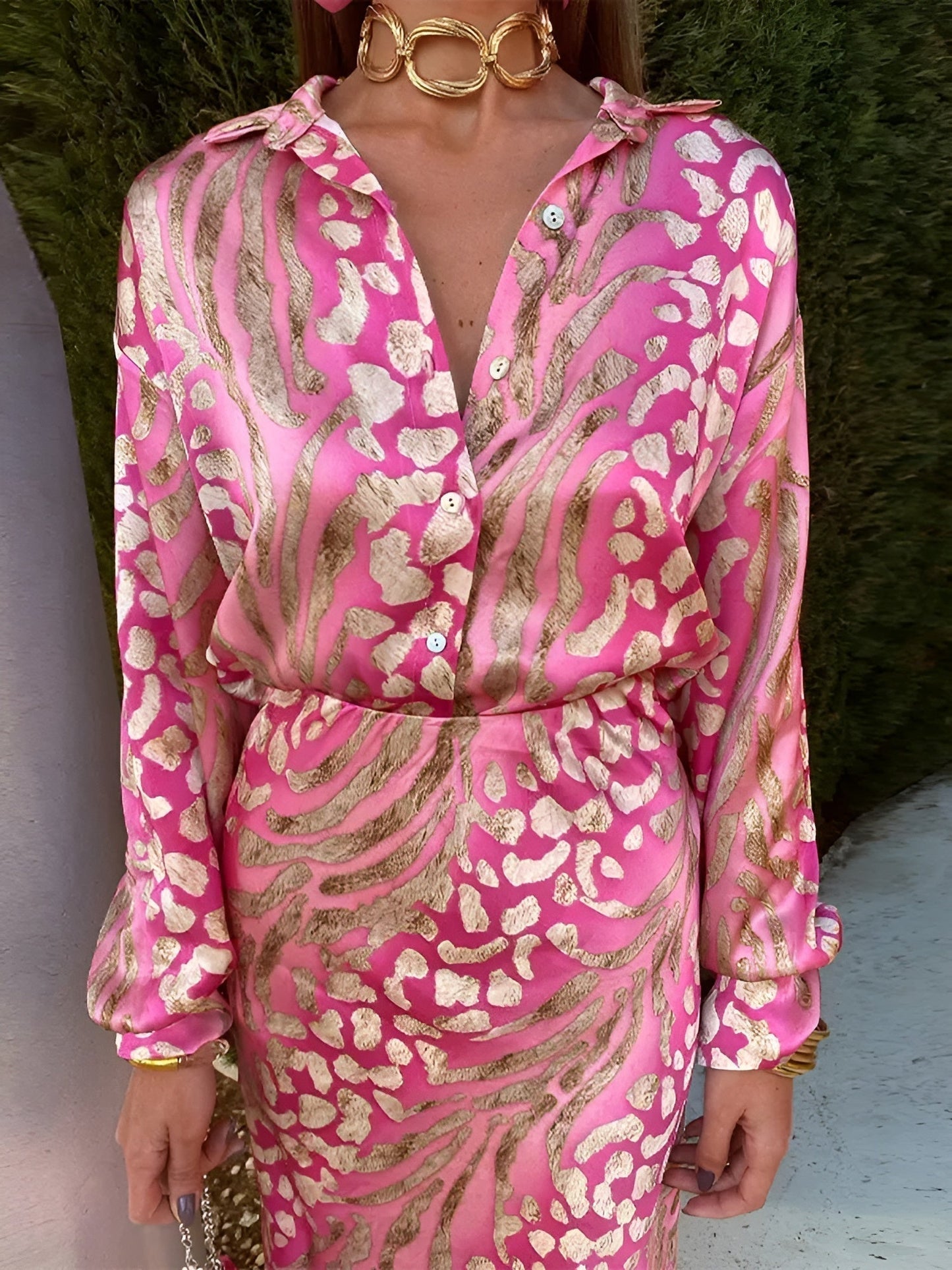 Gwenaelle - Luxe dames blouse-en-rok set met knoopdetail