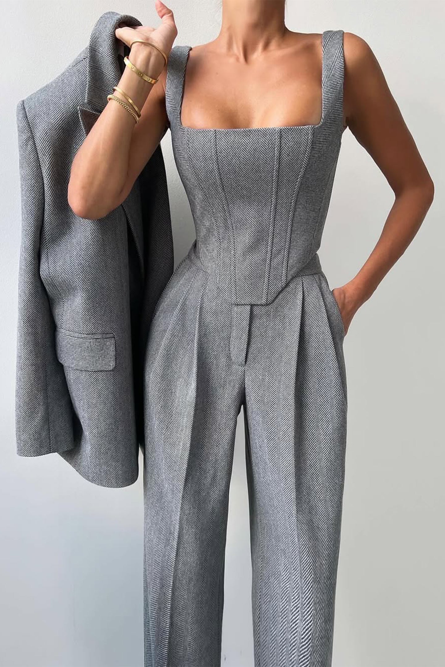 Armelda - Getailleerd damespak met top, blazer en broek