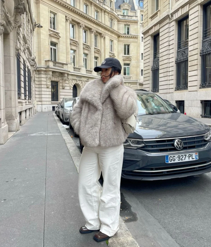 Luxueuze Faux Fur Jas met Volumineuze Kraag
