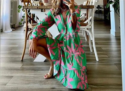 Theodelinda  - Korte zomerjurk met print en volantzoom