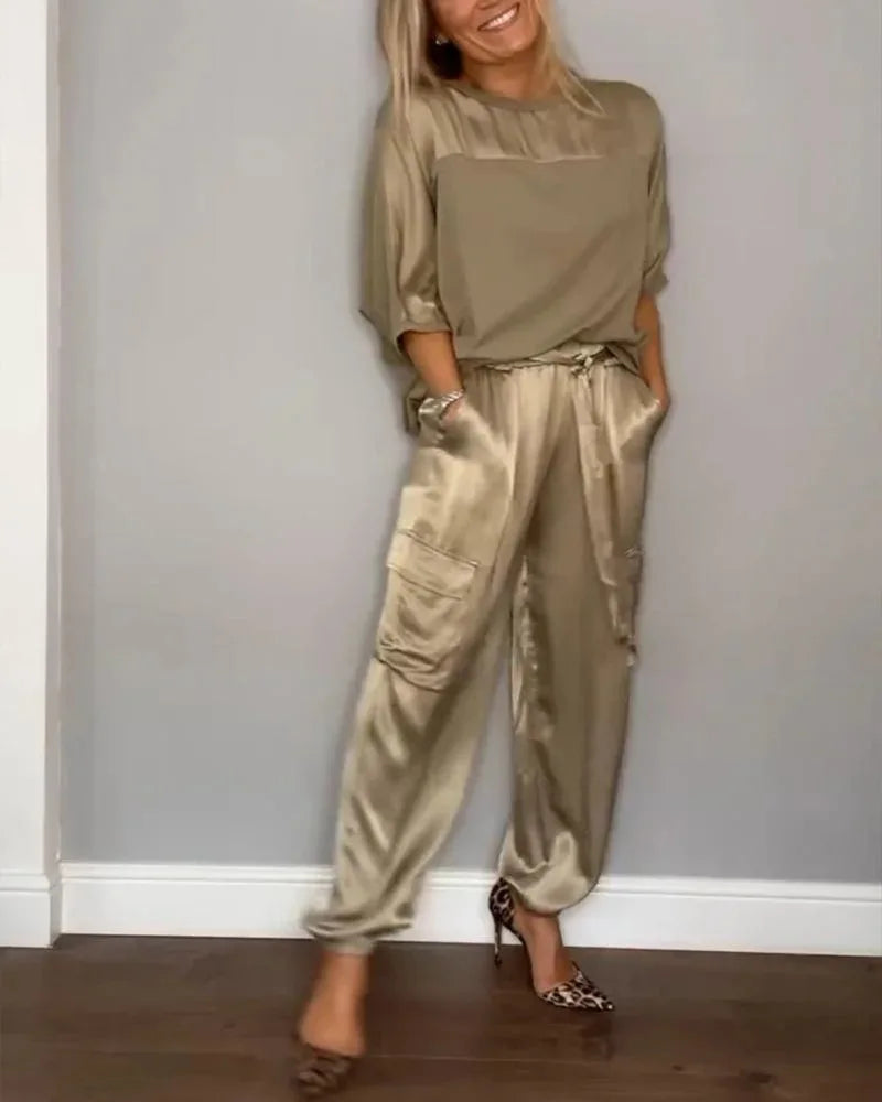 Hattie - Satijnen dames set met losse top en cargo broek
