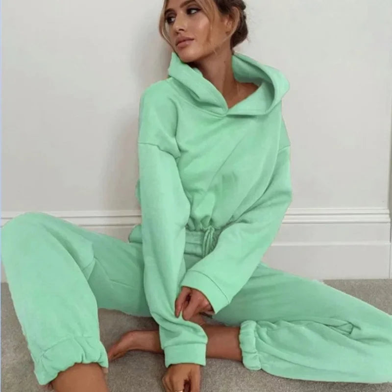 Lindsay – Cropped hoodie en joggingbroek set voor dames