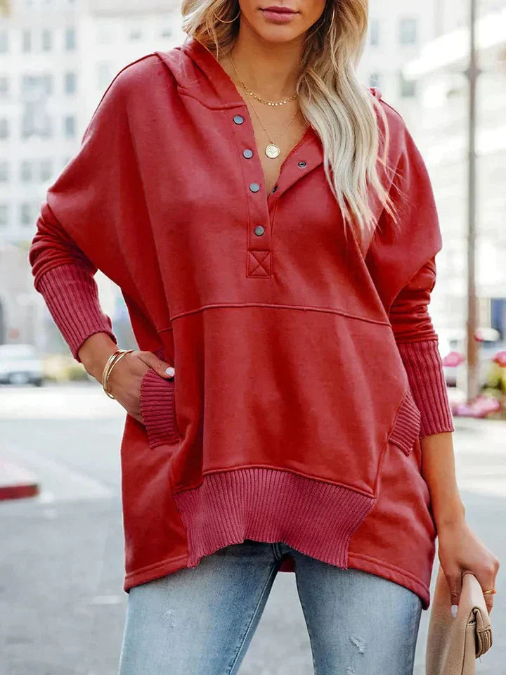 Dempsey - Oversized v-hals hoodie met knoopdetails