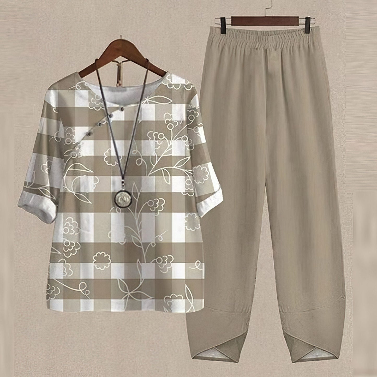 Elzbieta - Dames set met bloemige top en rechte broek