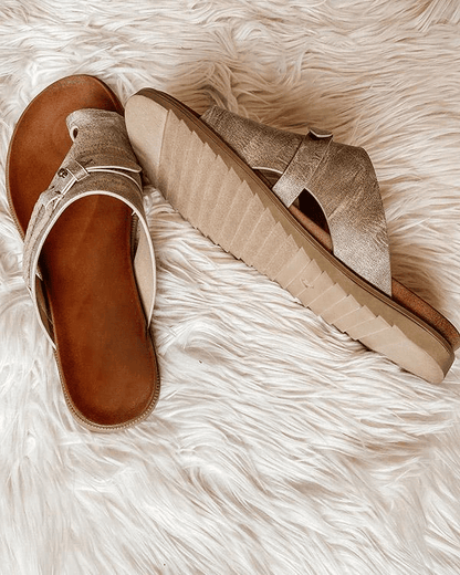Gweneira - Dames teenslippers met voetbed en verstelbare band