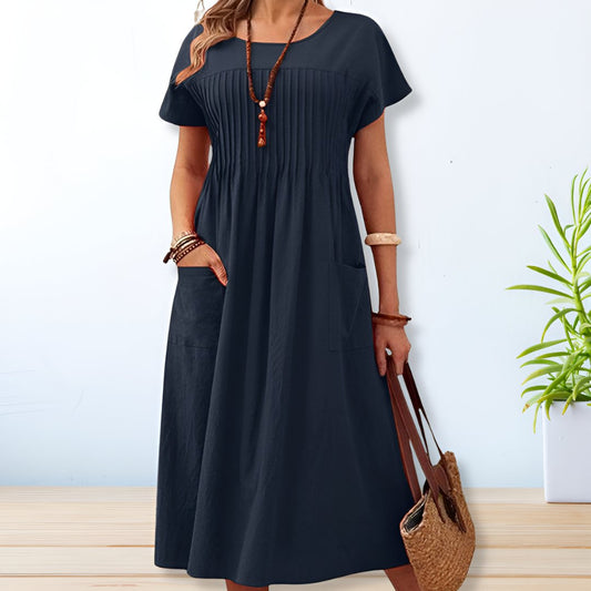 Lina – Zomerjurk met plooidetail en korte mouwen voor dames