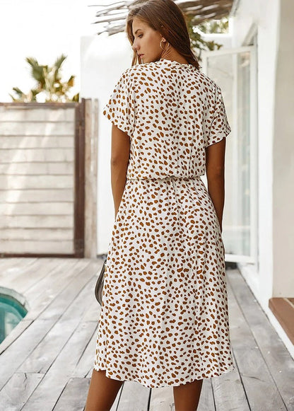 Nadezhda - V-hals zomerjurk met knoopsluiting voor dames