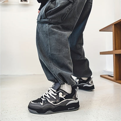 Cuthbert - Lage herensneaker met contrastdetails en sportieve zool