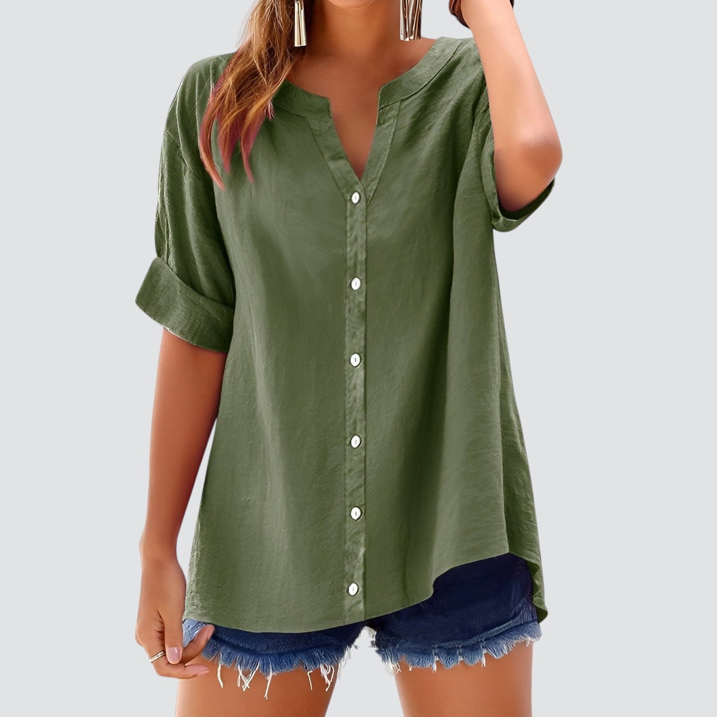 Hannelie - V-hals damesblouse met knoopsluiting
