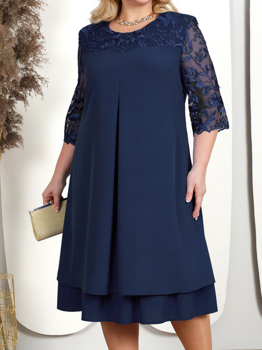 Elena – Plus size avondjurk met geborduurde mouwen voor dames