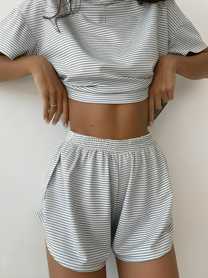 Judit - Luchtige tweedelige dames set met streepdetail en relaxte fit