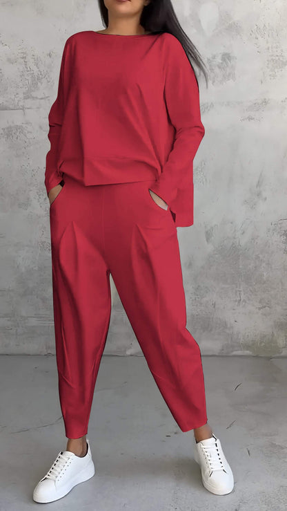 Karrie – Relaxed damespak met lange mouwen en taps toelopende broek