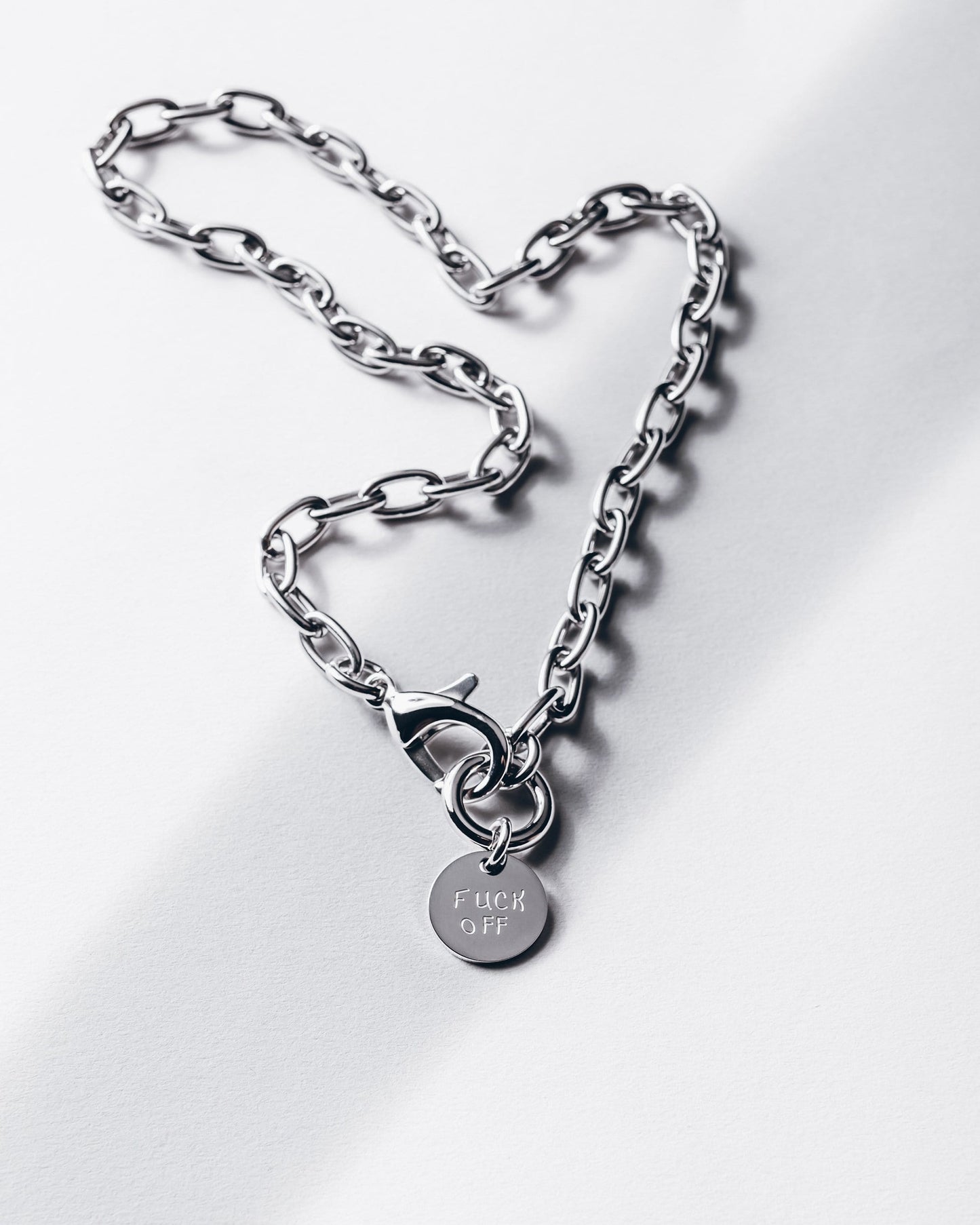 Straight Jewels - Stoere 'F' - off ketting dames