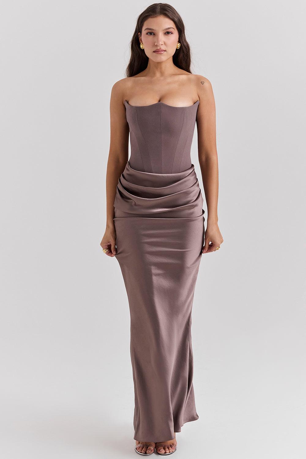 Ira - Elegante Strapless Avondjurk met Aansluitend Muiltje