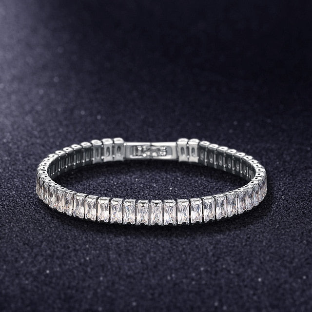 Damesarmband met ronde fonkelstenen in tennisstijl