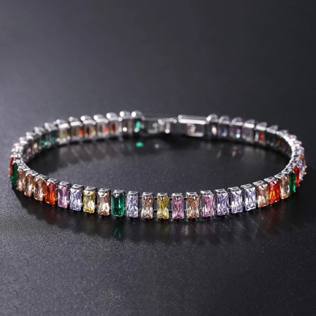 Damesarmband met ronde fonkelstenen in tennisstijl