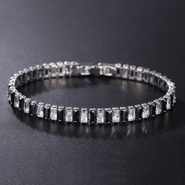 Damesarmband met ronde fonkelstenen in tennisstijl