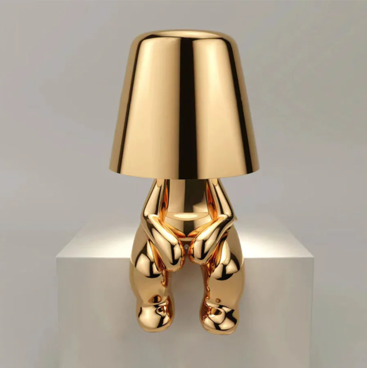 Kunstzinnige draadloze LED-tafellamp in moderne sculptuurvorm