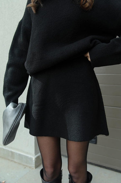 Angelika – Gebreide minirok met oversized trui voor dames