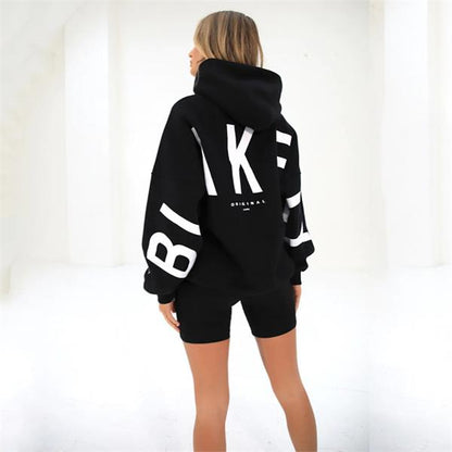 Dorota - Oversized dames hoodie met statement print